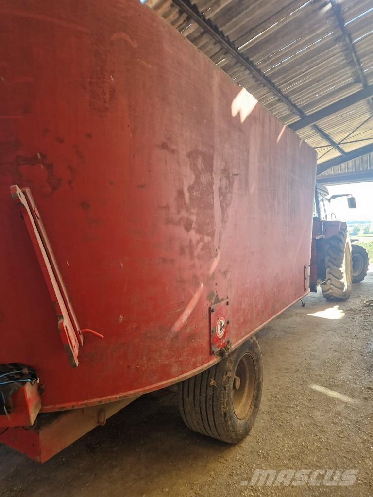 Trioliet AVM 24 Feeder