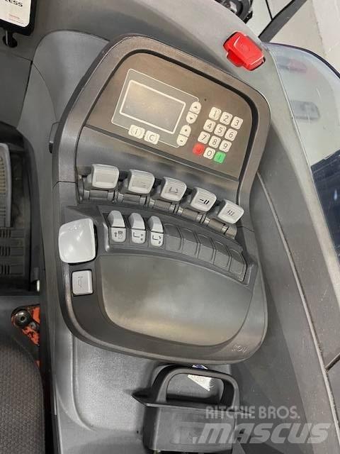 BT RRE 160 Schubmaststapler