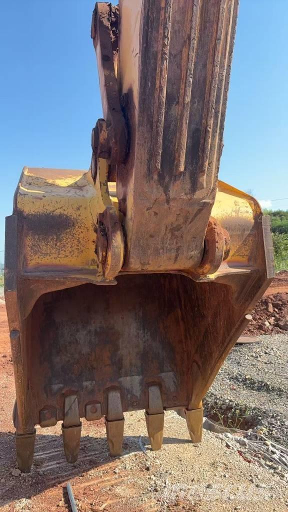 Komatsu PC500LC-10MO Raupenbagger