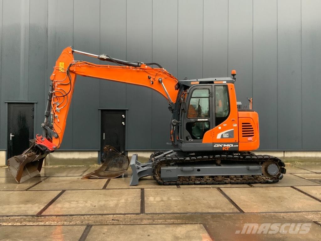 Doosan DX 140 LCR Raupenbagger