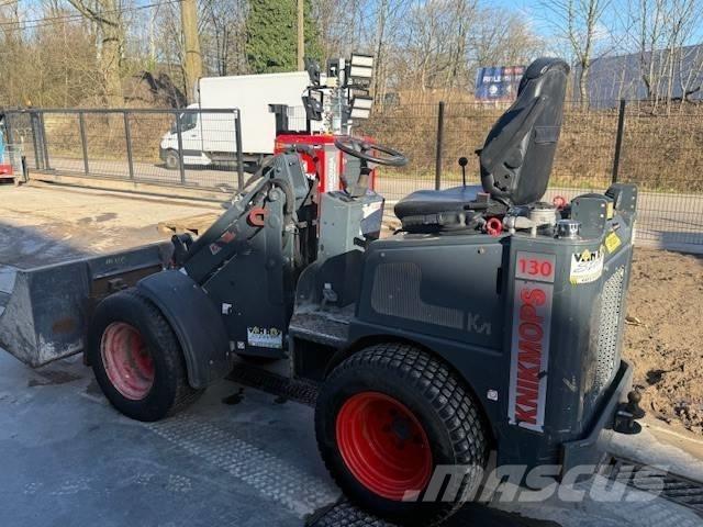 Knikmops KM 130 Minilader
