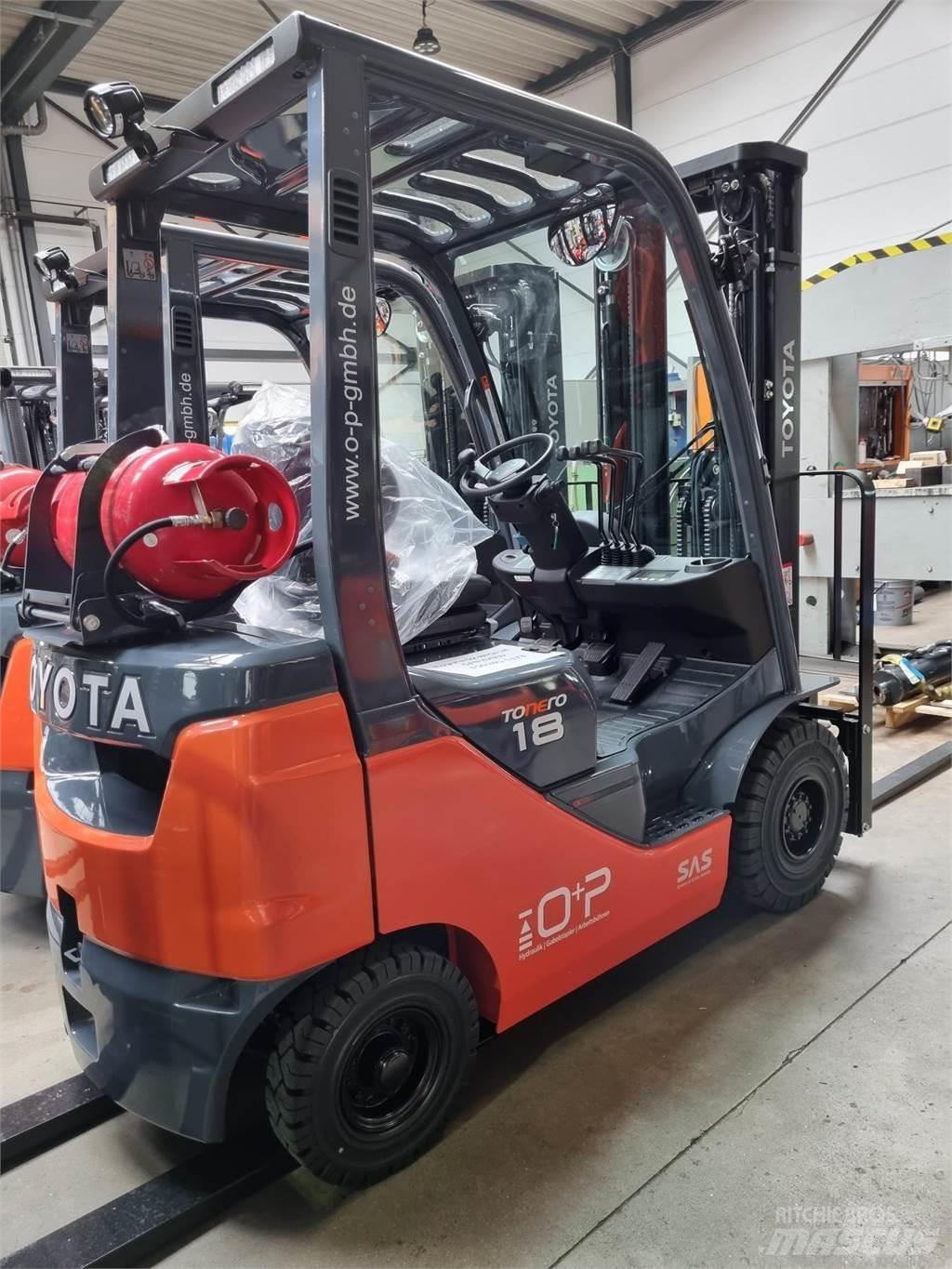 Toyota 02-8FGF18 Gas Stapler