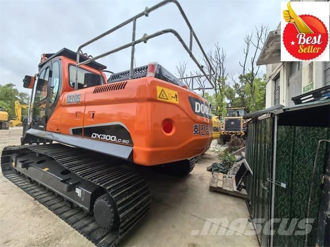 Doosan DX 300 LC Raupenbagger