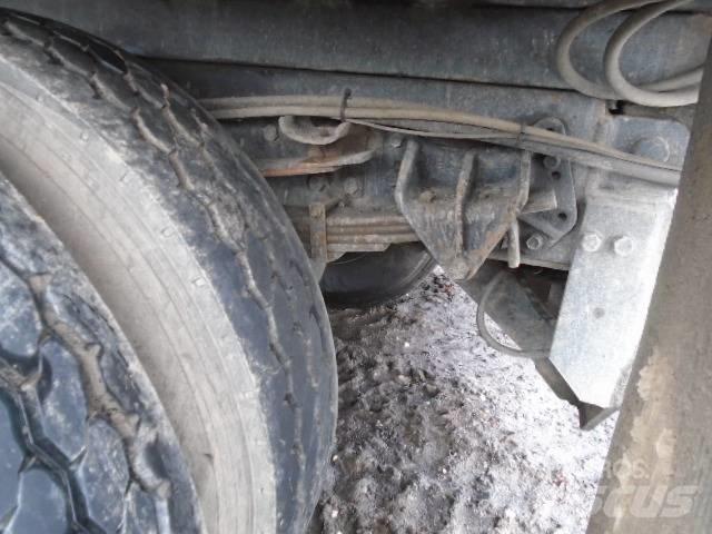 International 4900 Beton-Mischfahrzeuge