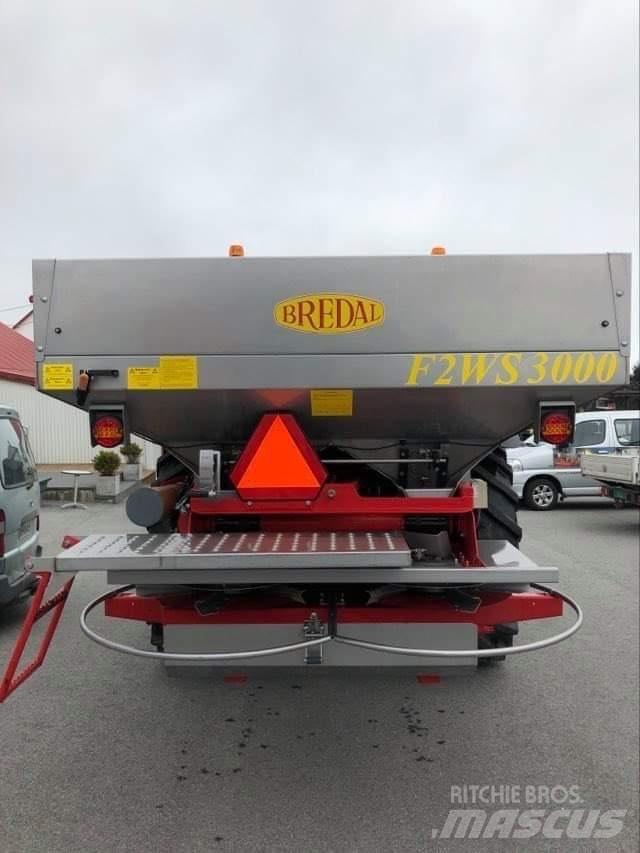 Bredal F2 WS 3000 Mineraldüngerstreuer