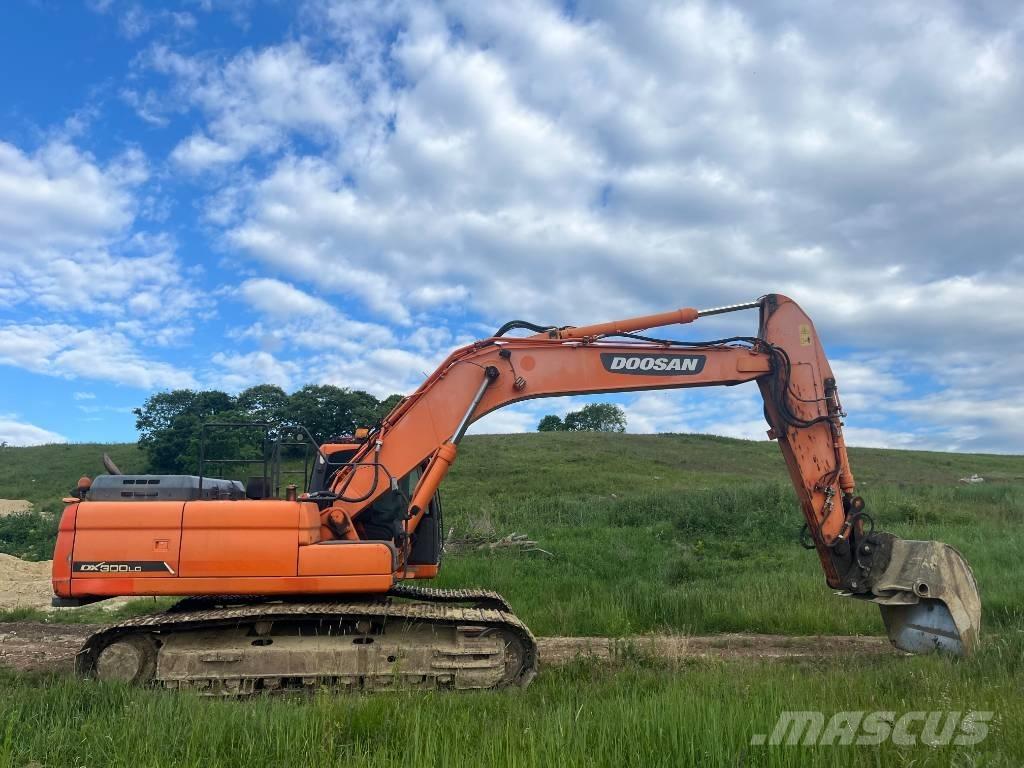 Doosan DX 300 LC Raupenbagger