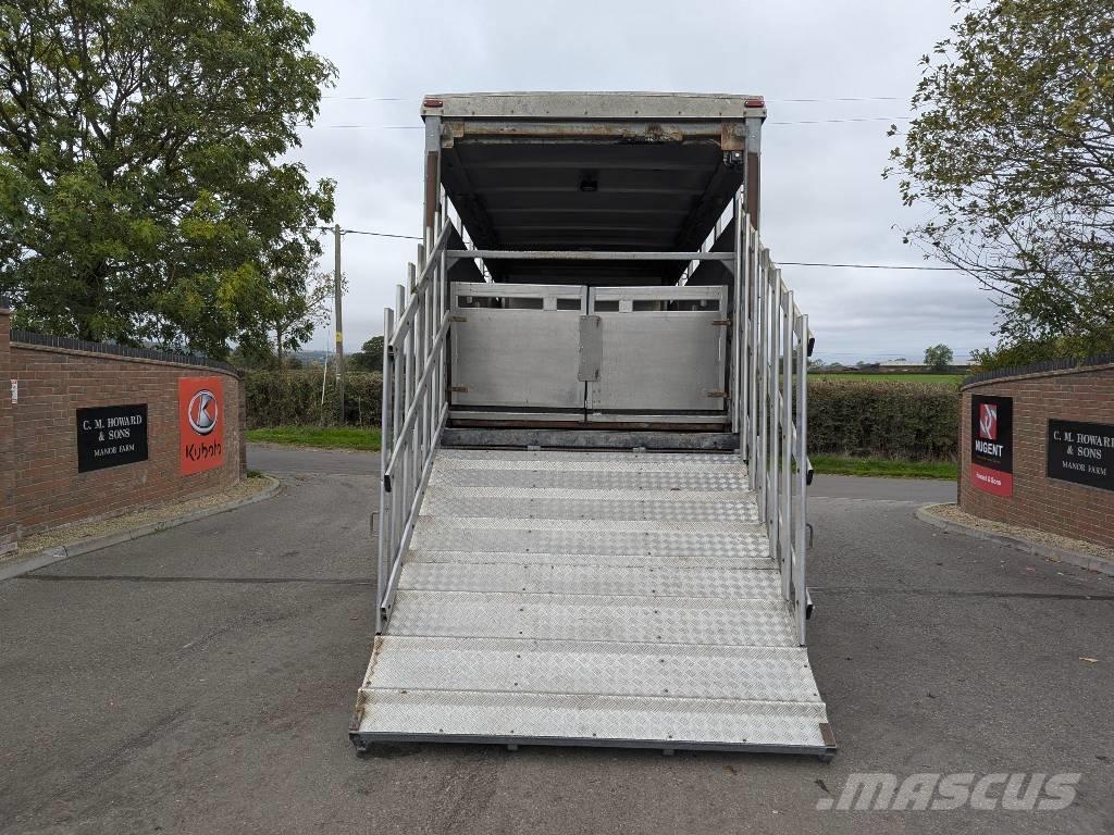 Mercedes-Benz 816 Kastenaufbau