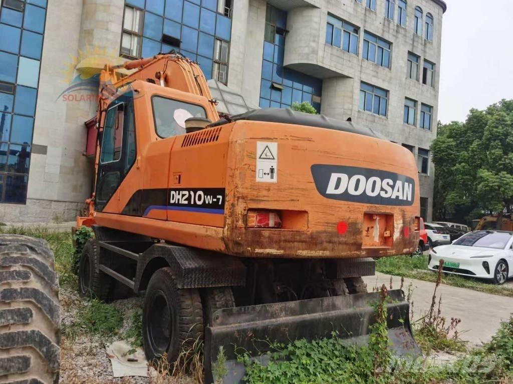 Doosan DH 210 W-7 Mobilbagger