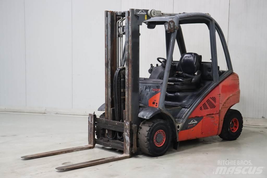 Linde H25D-02 Diesel Stapler