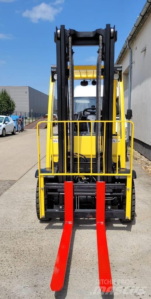 Hyster H 2.0 FT Gas Stapler