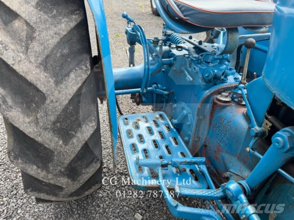 Fordson Dexta Traktoren