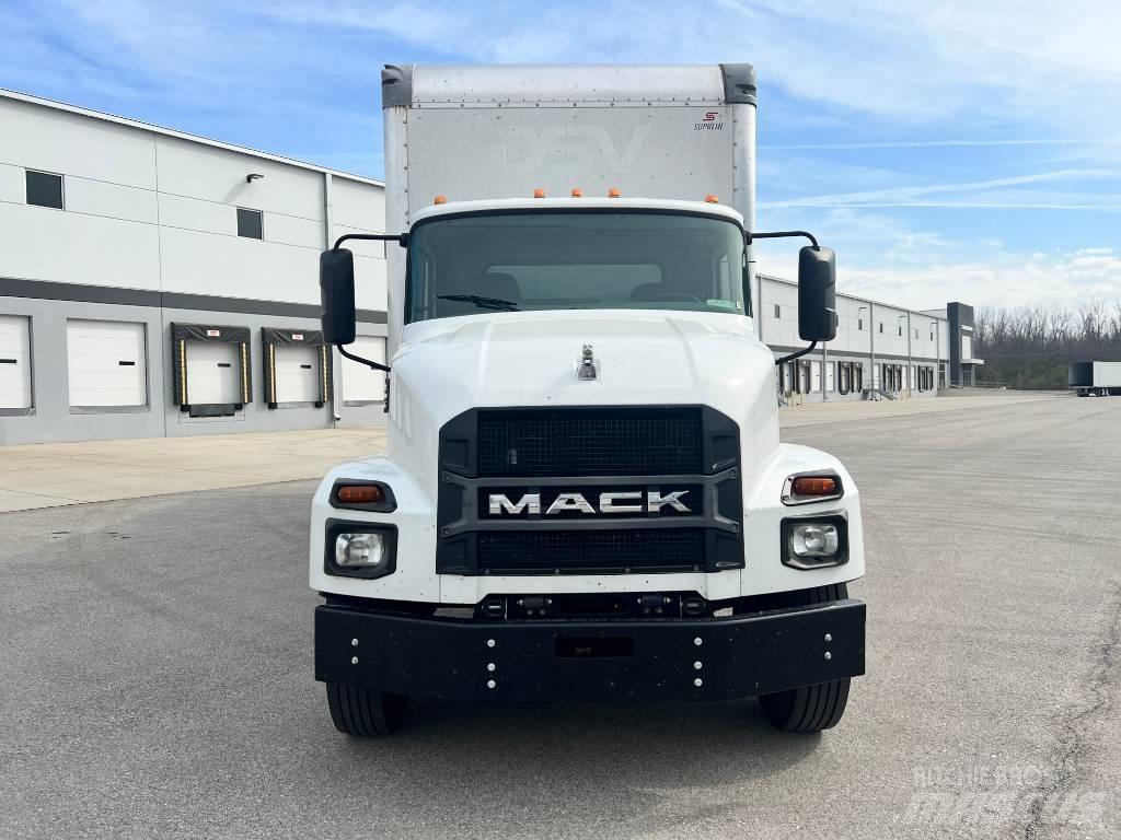 Mack MD 6 Kastenaufbau