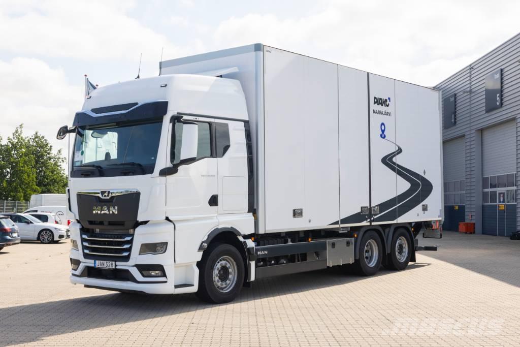 MAN TGX 26.520 6x2-4 Kastenaufbau