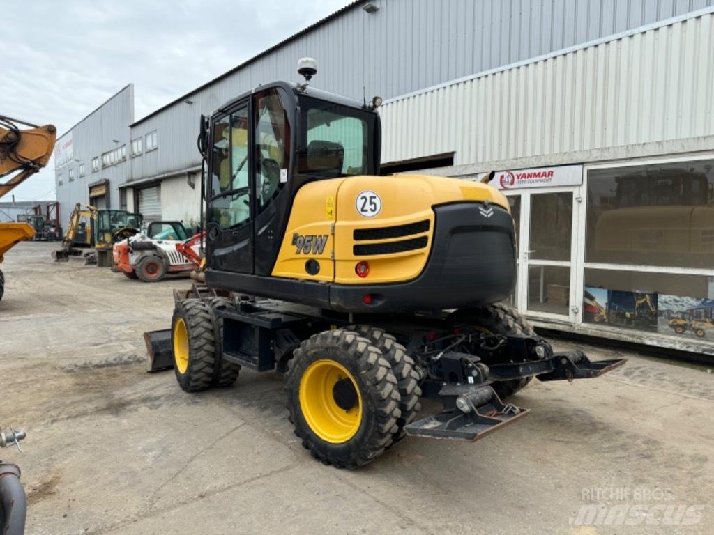 Yanmar B95W (40744) Mobilbagger