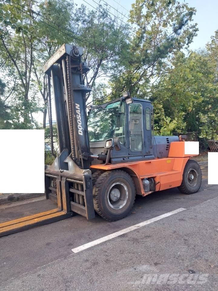 Doosan D 160 S-5 Diesel Stapler