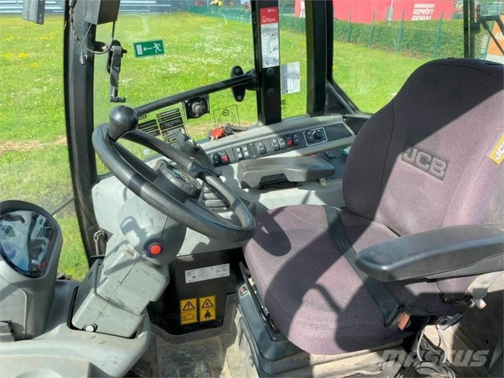 JCB TM 220 - 40 KM/H Teleskoplader für Landwirtschaft