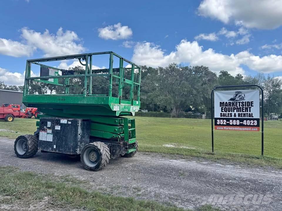 Genie GS 2669 RT Scheren-Arbeitsbühnen