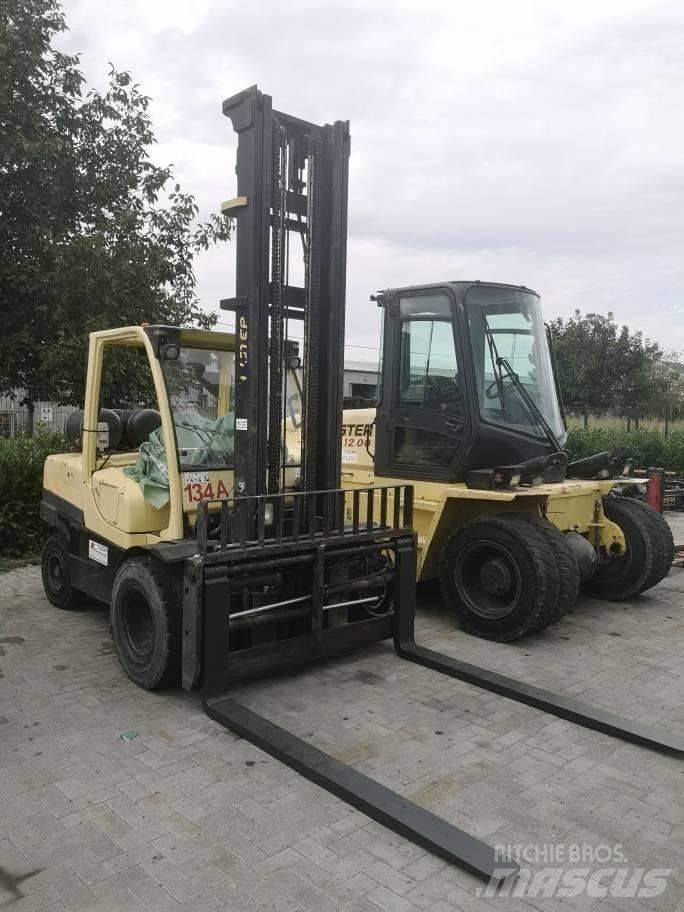 Hyster H5.5FT Gas Stapler
