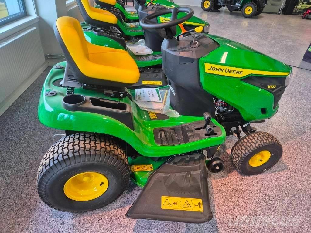 John Deere X 107 Reitermäher