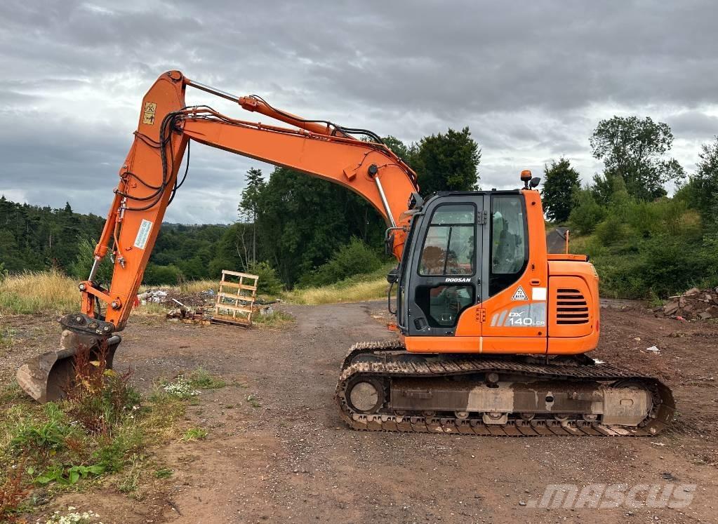 Doosan DX 140 LCR-3 Raupenbagger
