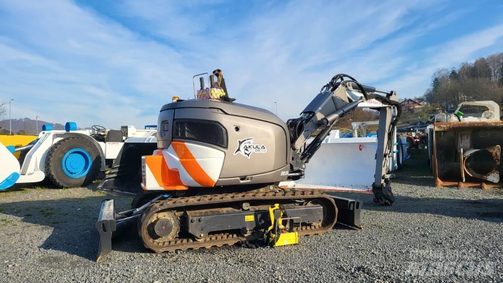 Akula DR300 Abrissbagger