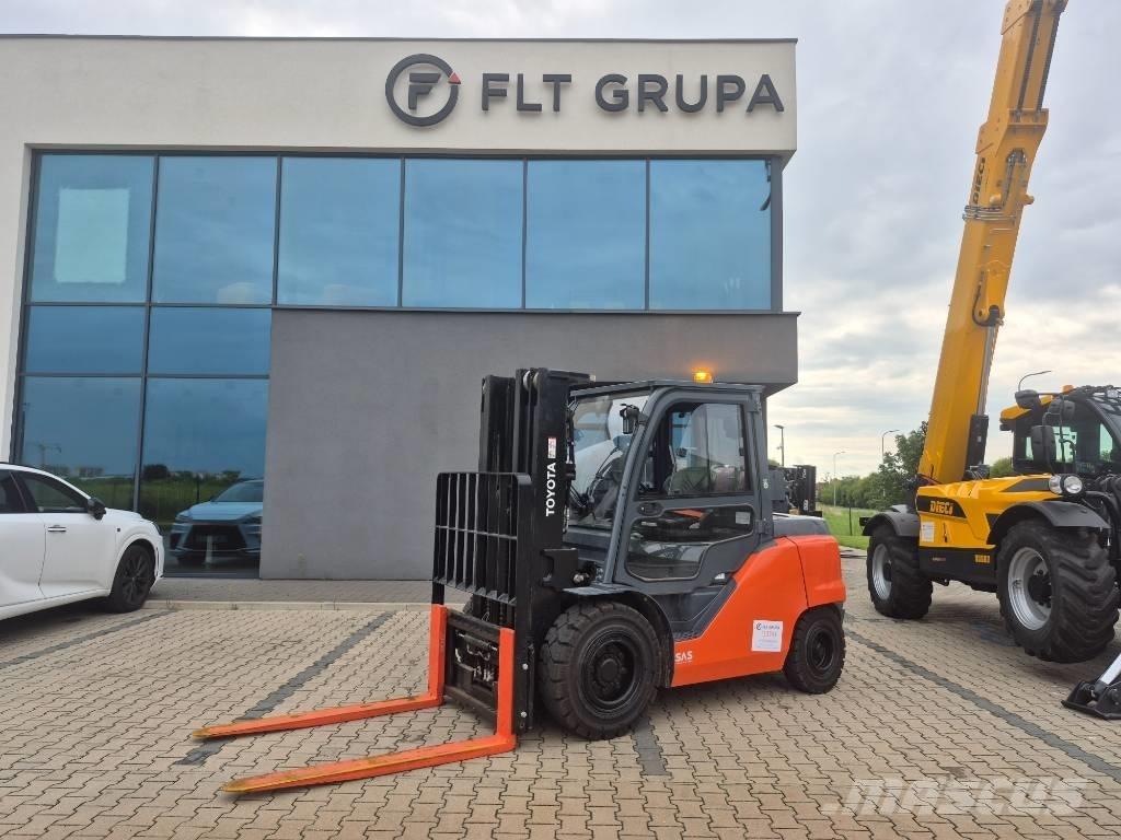 Toyota 8FG45N Gas Stapler