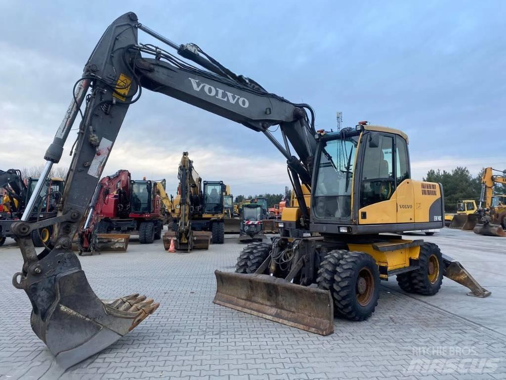 Volvo EW 140 C Mobilbagger