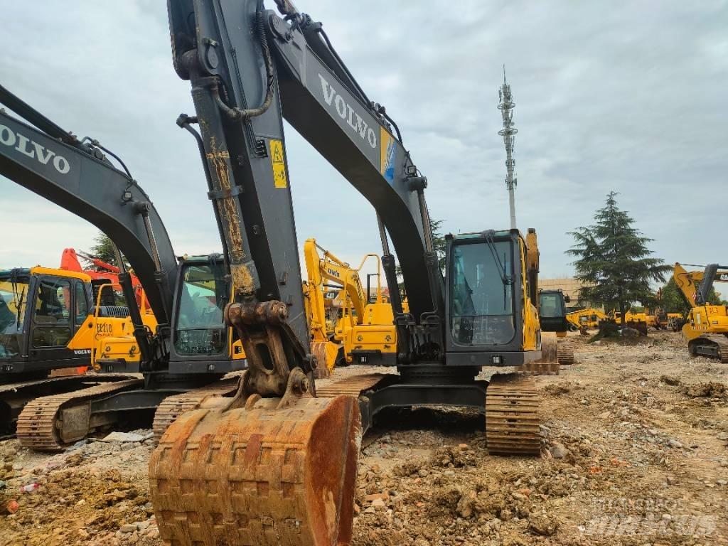 Volvo EC220D Raupenbagger