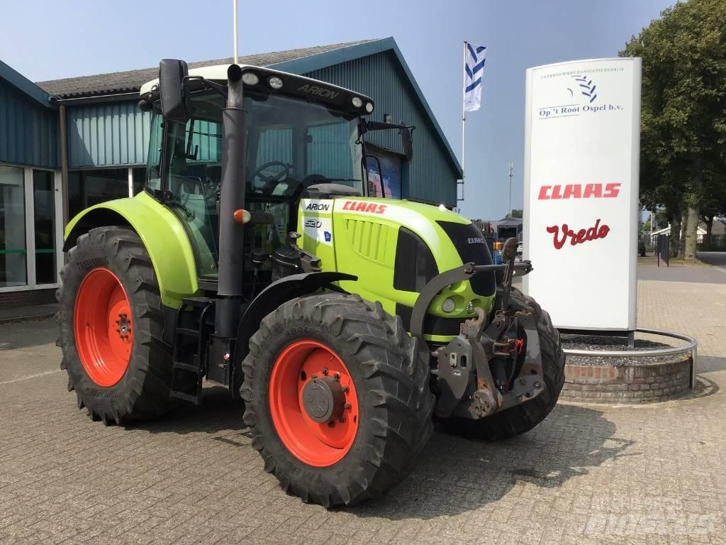 CLAAS Arion 520 CIS Traktoren