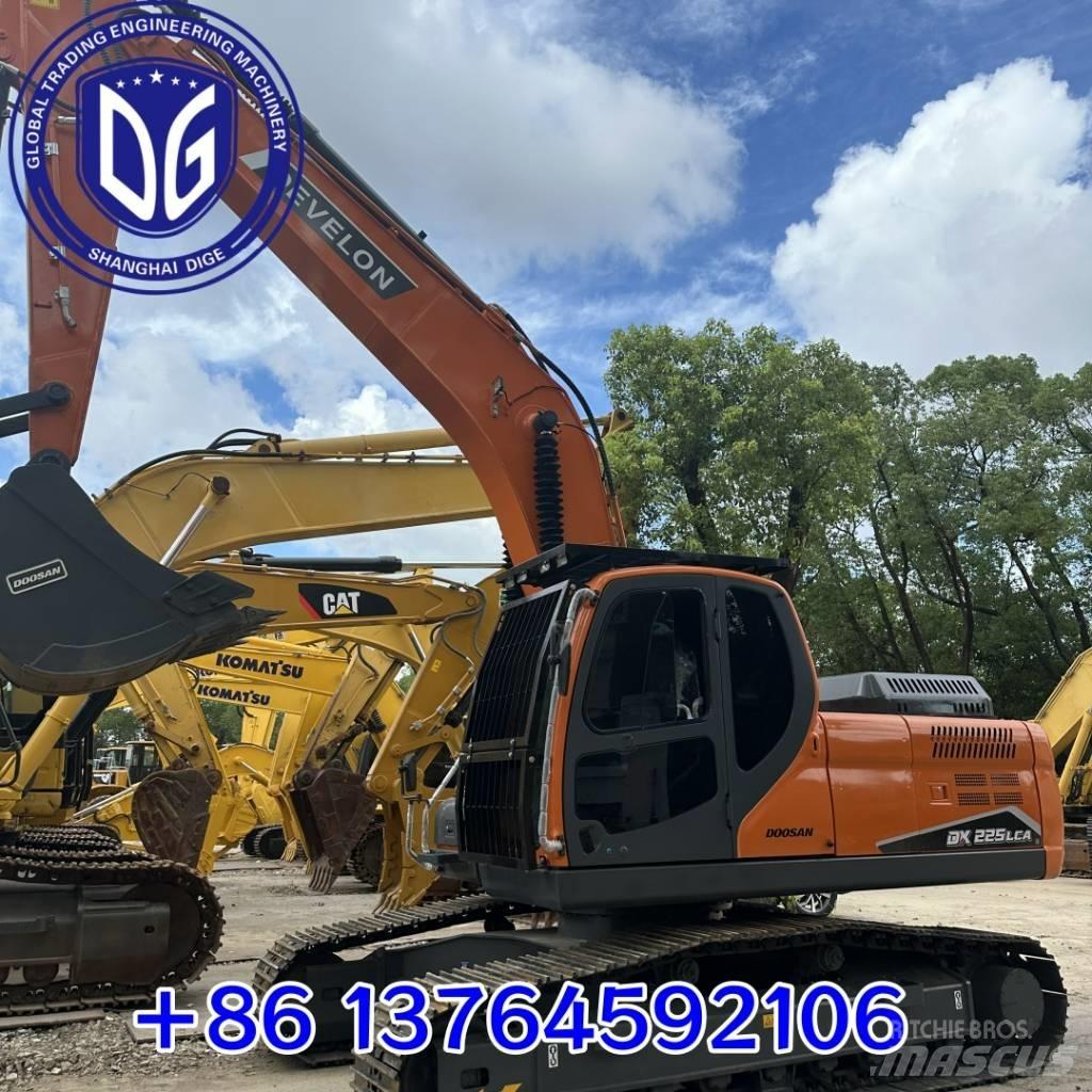 Doosan DX 225 LCA Raupenbagger