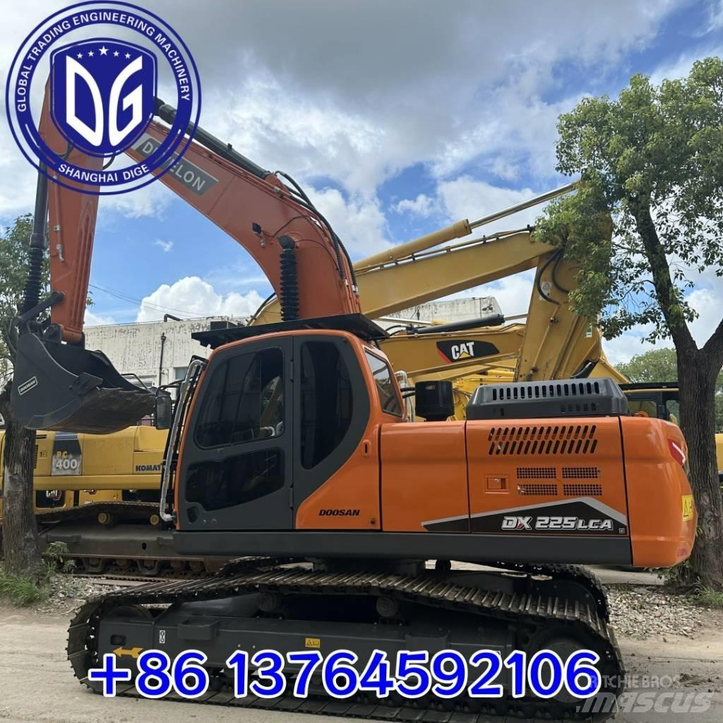 Doosan DX 225 LCA Raupenbagger