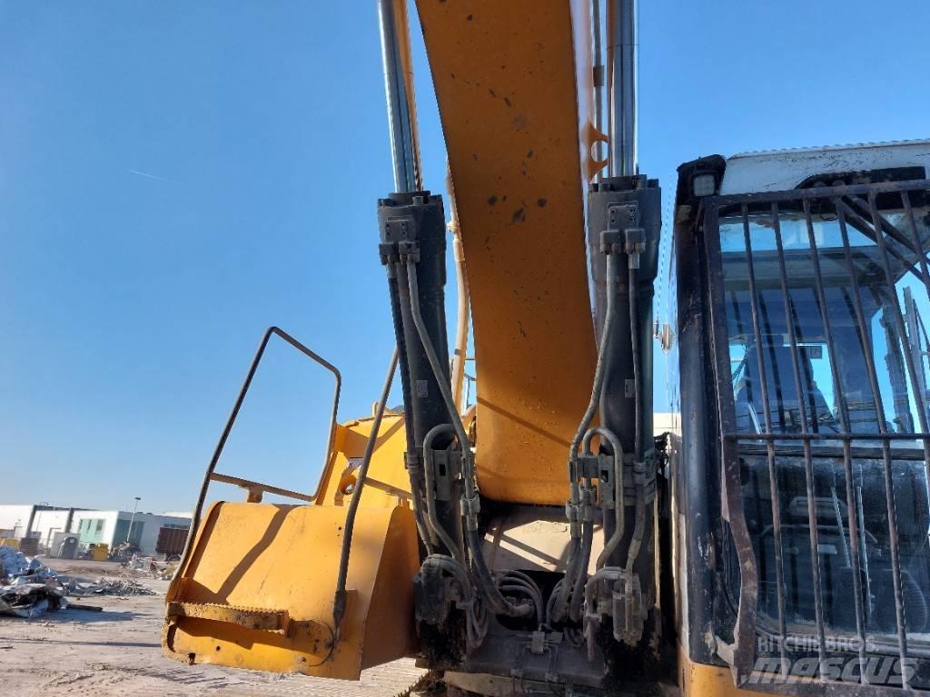 Liebherr R 946 Raupenbagger