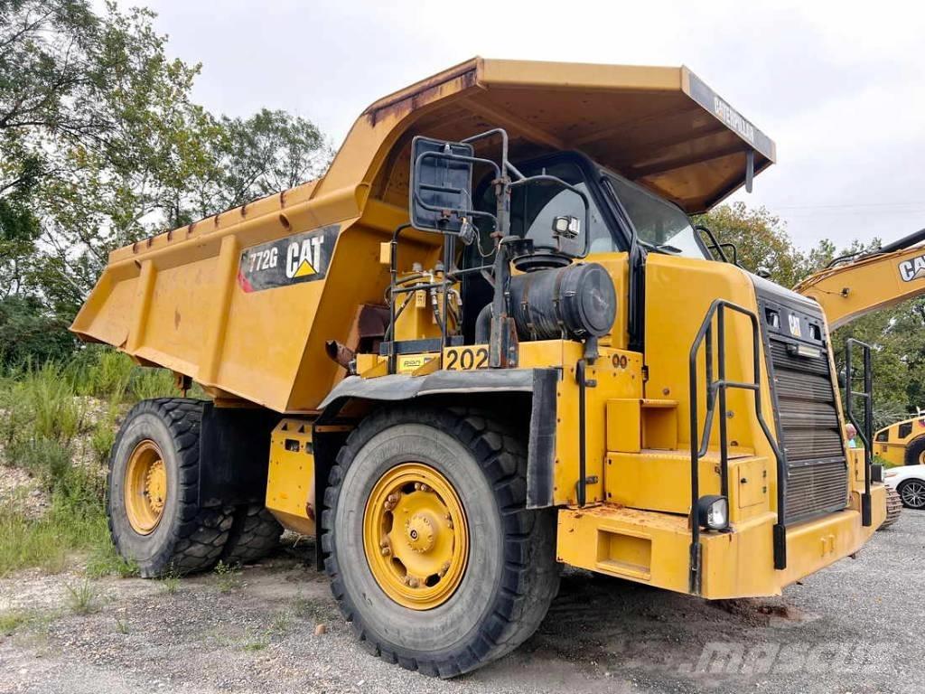 CAT 772G Dumper - Knickgelenk