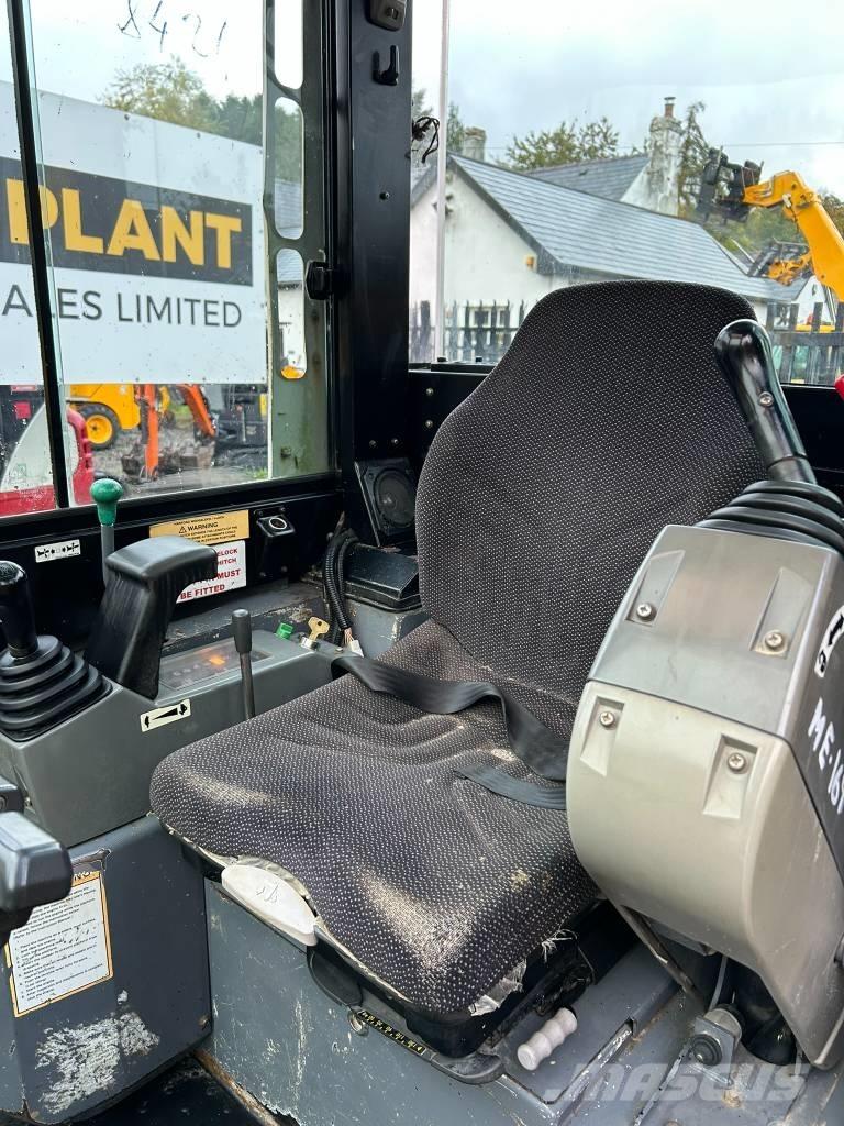 Takeuchi TB 23 R Minibagger < 7t