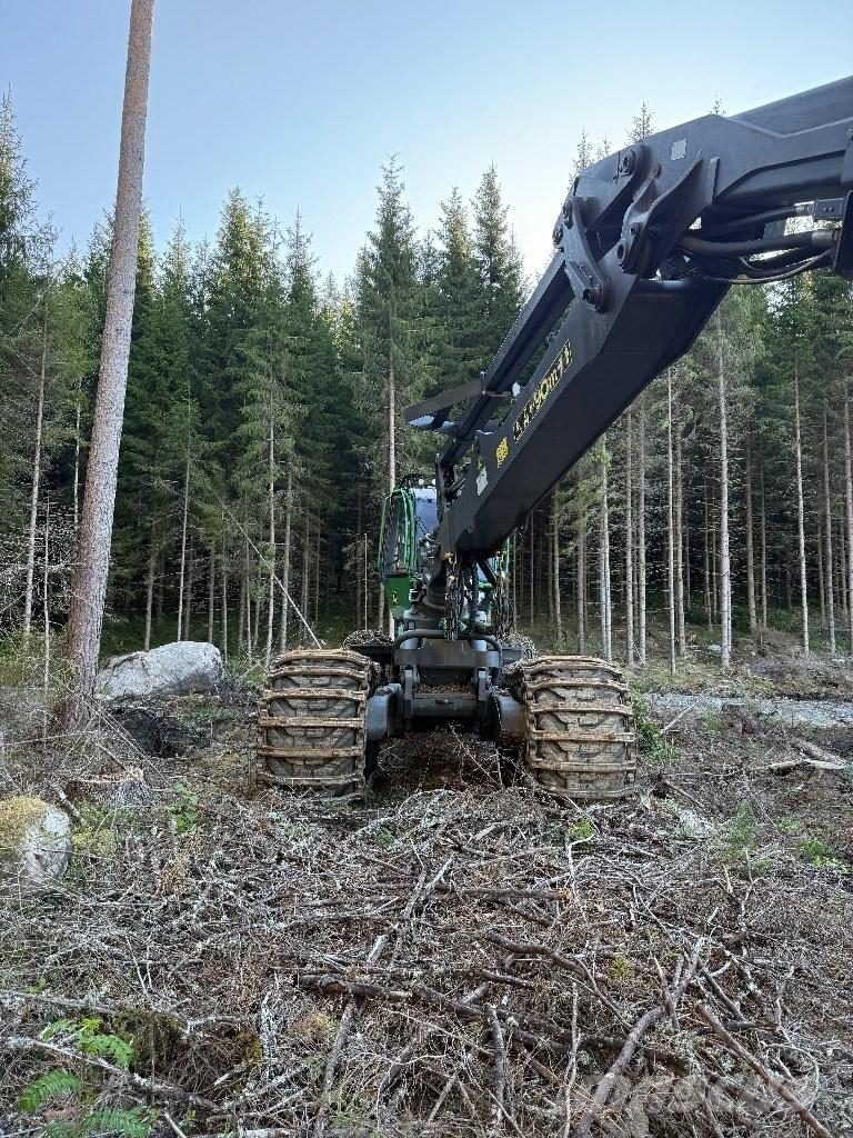 John Deere 1470 G Harvester