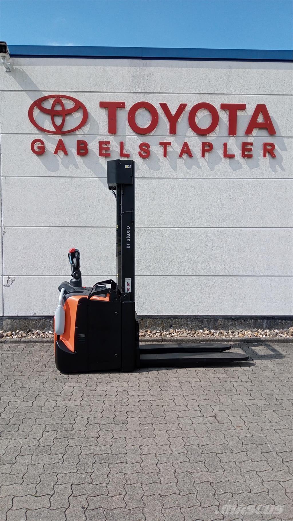 Toyota SPE160L Selbstfahrstapler