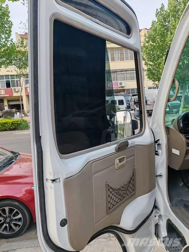 Toyota Coaster Überlandbusse