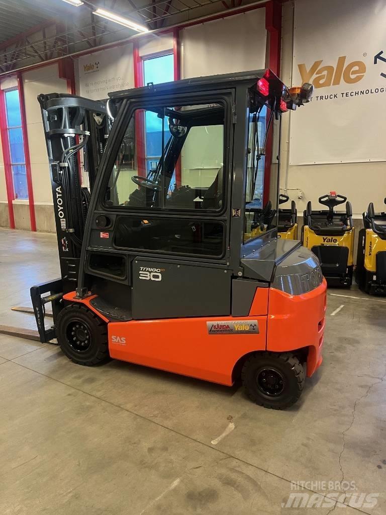 Toyota 8FBMT30 Elektro Stapler