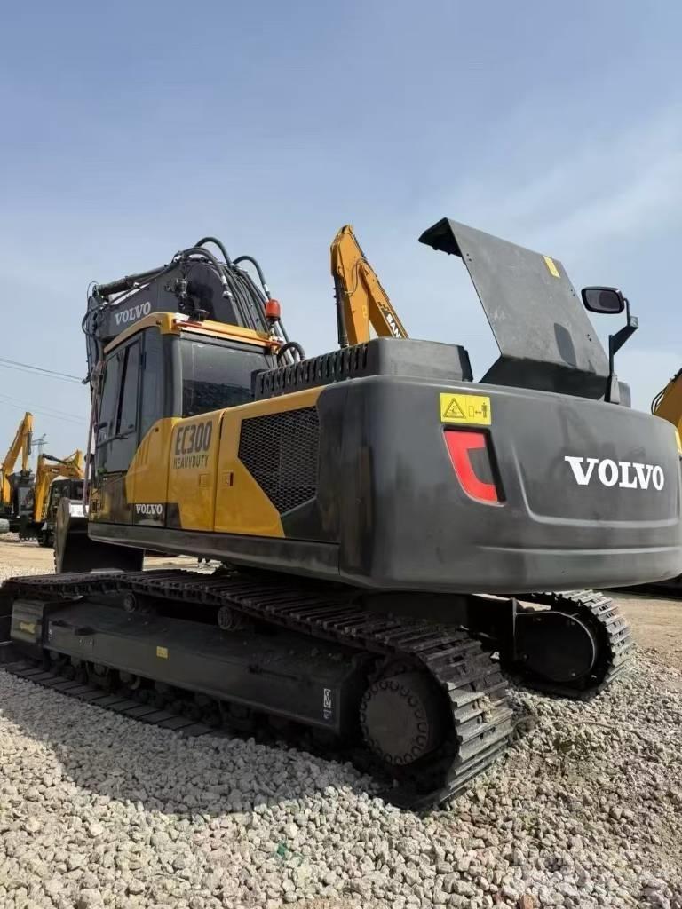 Volvo 300D Raupenbagger
