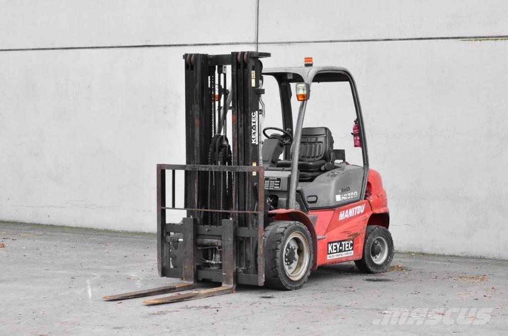 Manitou MI 30 D Diesel Stapler