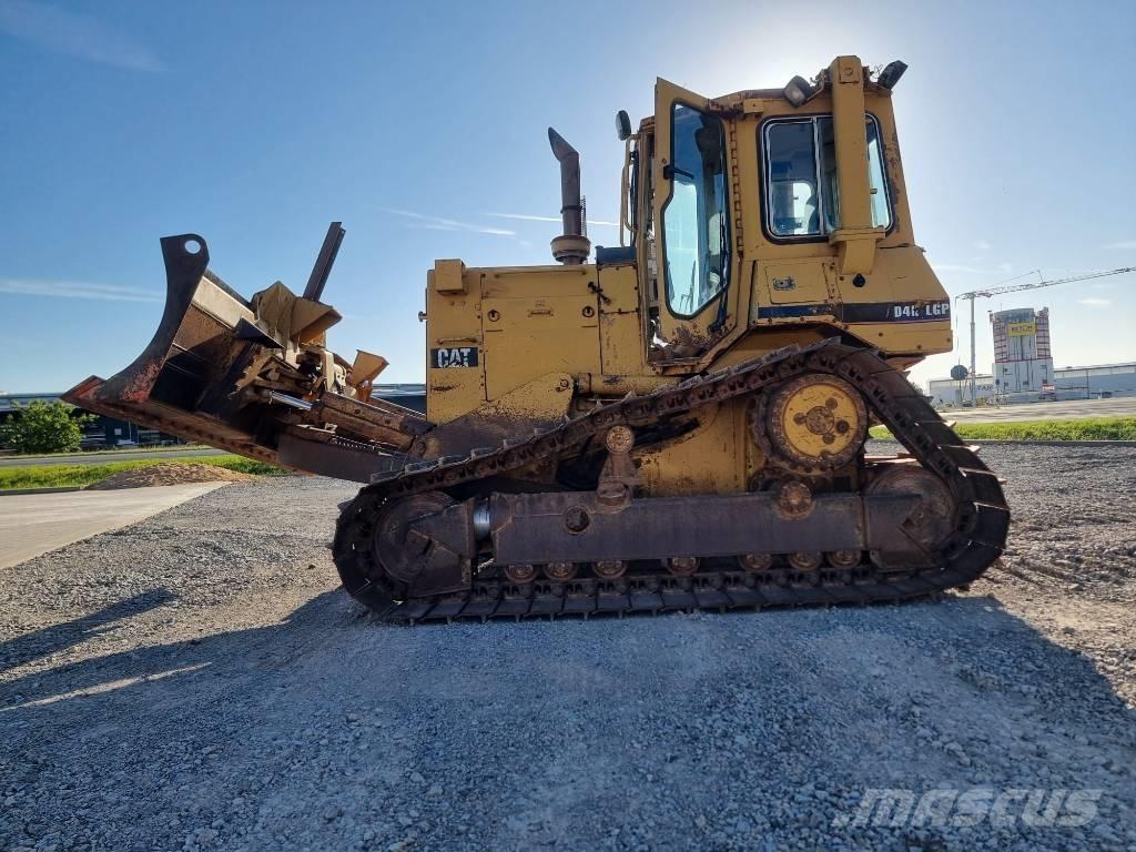 CAT D 4 H Bulldozer