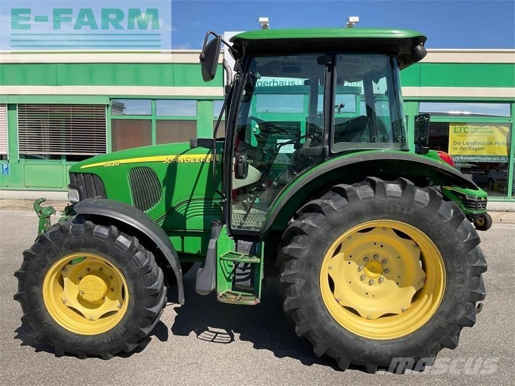John Deere 5820 Traktoren