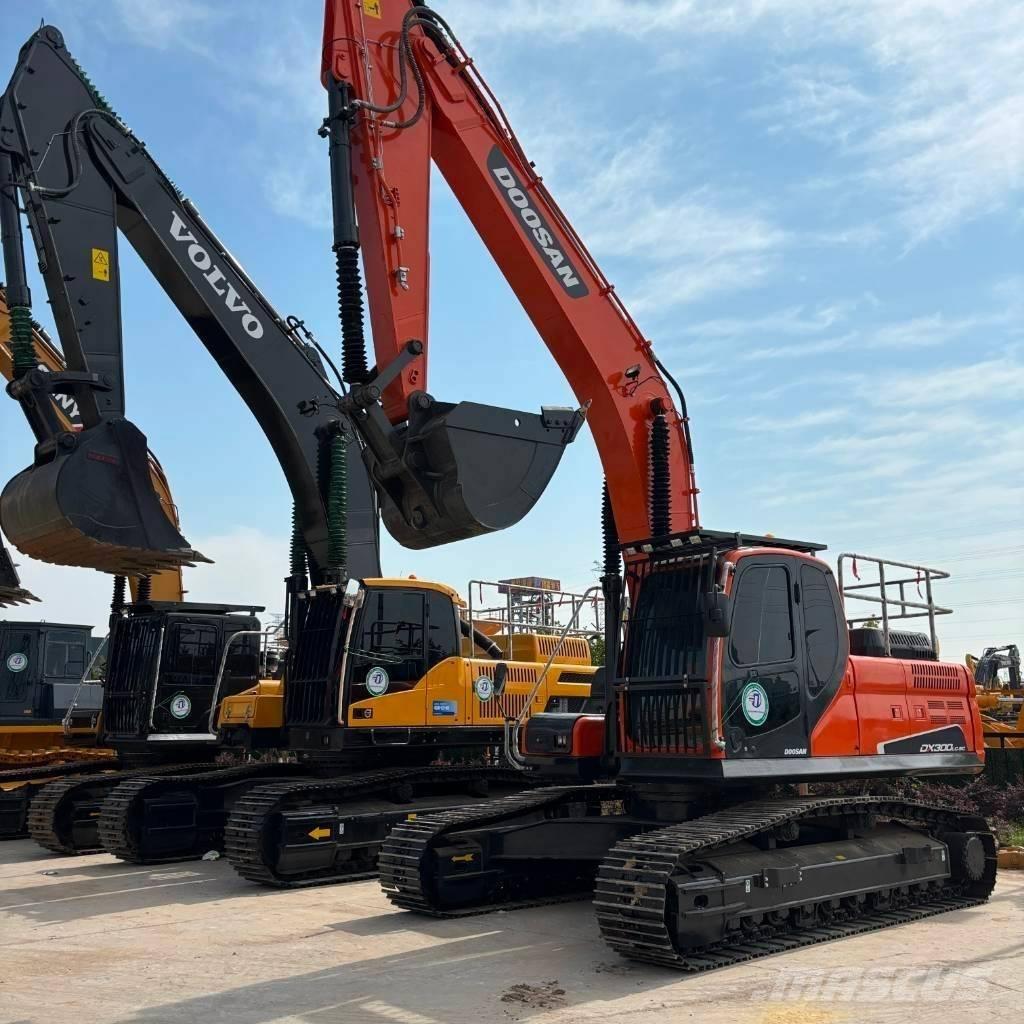 Doosan DX 300LC-9C Raupenbagger
