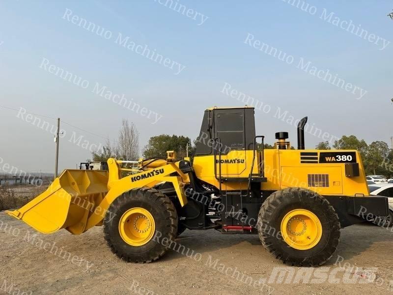 Komatsu WA380 Radlader