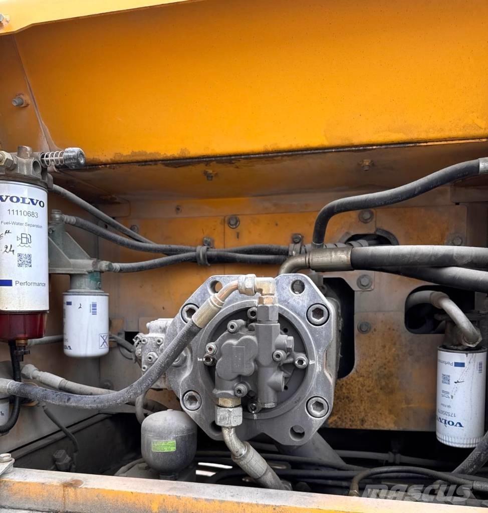 Volvo EC 300 D L Raupenbagger