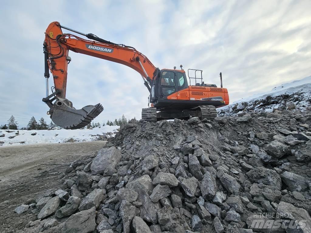Doosan DX 340 LC Raupenbagger