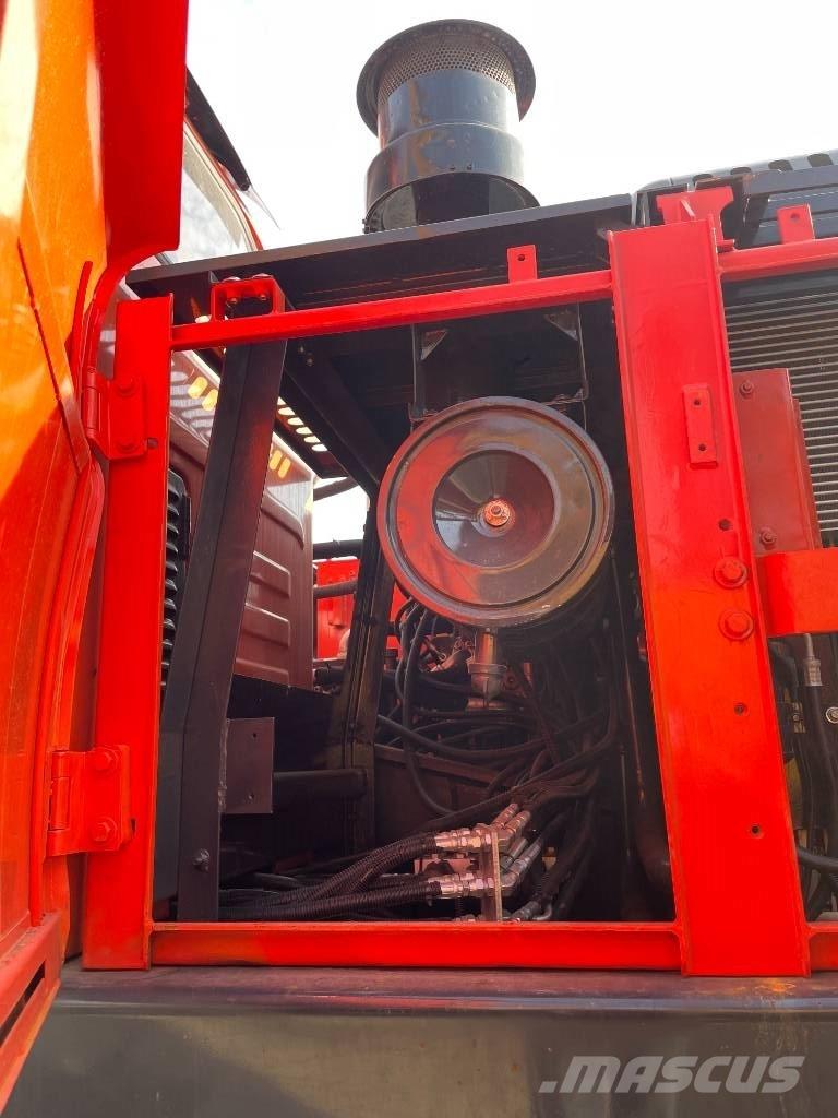 Doosan DX 225 LCA Raupenbagger