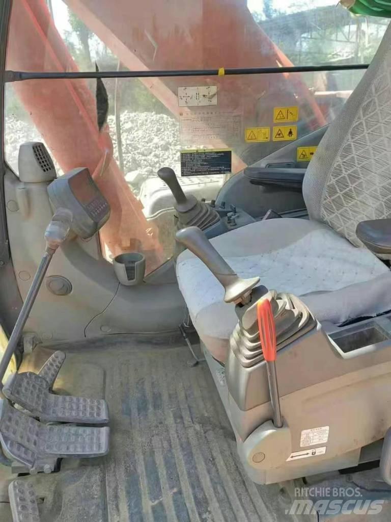 Hitachi ZAXIS270 Raupenbagger