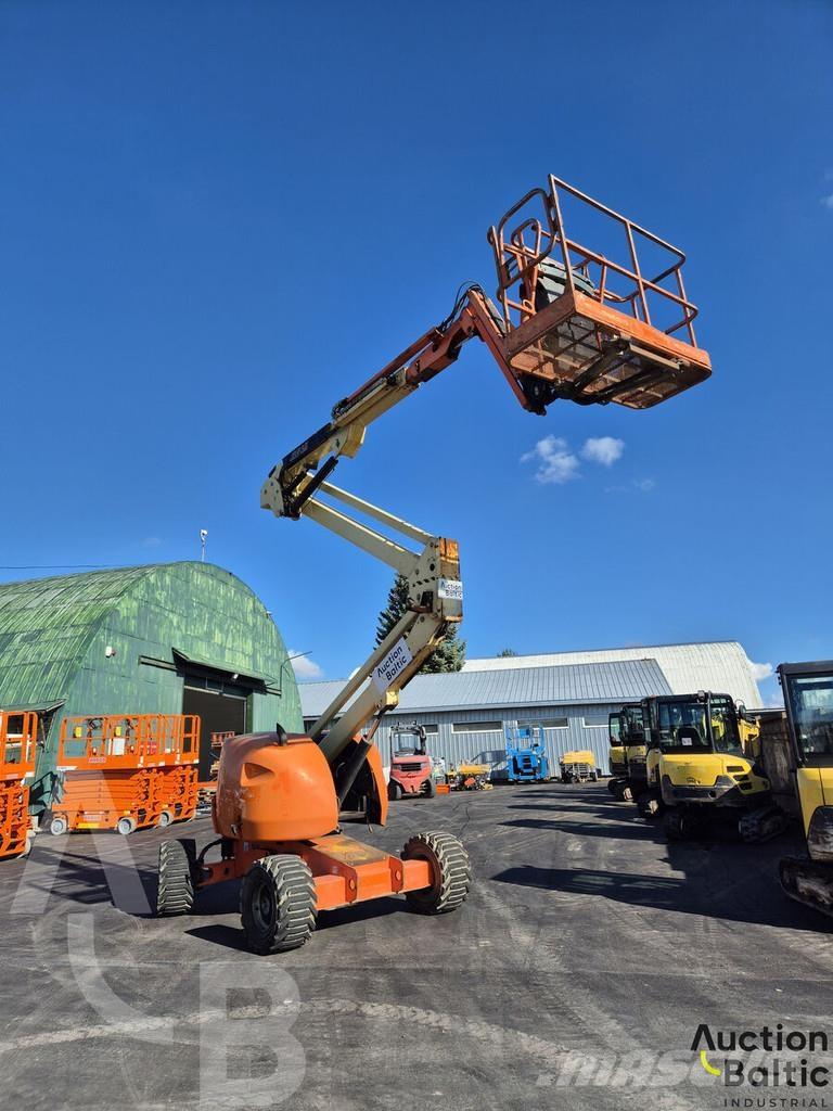 JLG 450 AJ Gelenkteleskoparbeitsbühnen