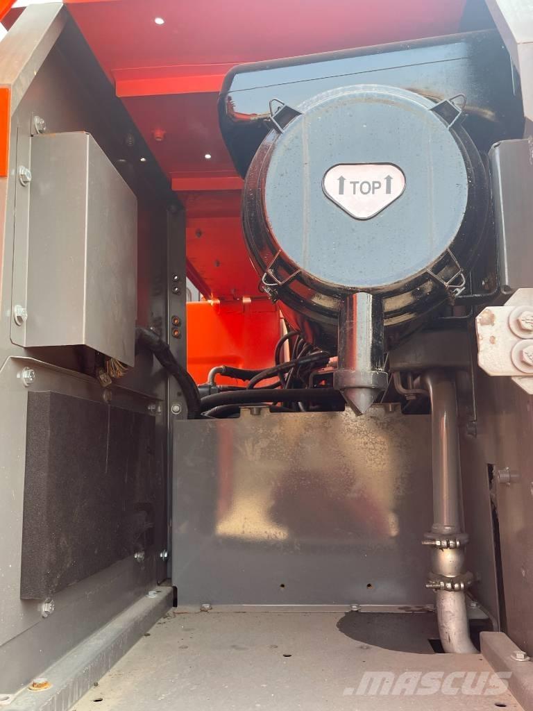 Hitachi ZX 210 Raupenbagger